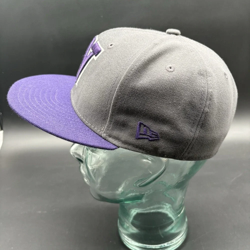 Washington Huskies New Era 59FIFTY Fitted Hat Gray Purple Size 7 1/4 Huskies